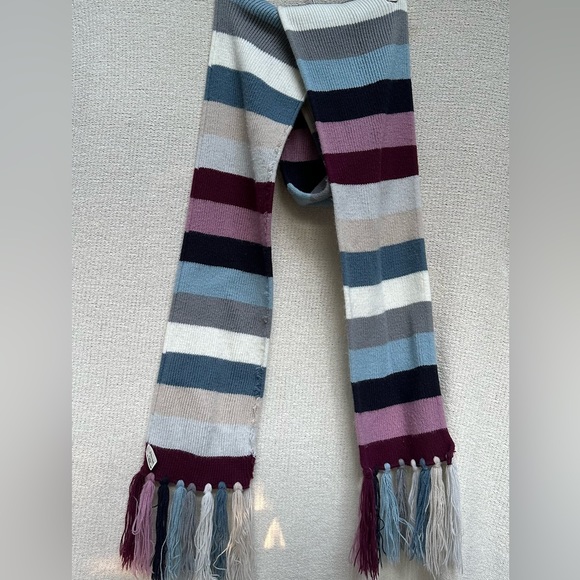 St. John’s Bay striped scarf - Picture 1 of 2